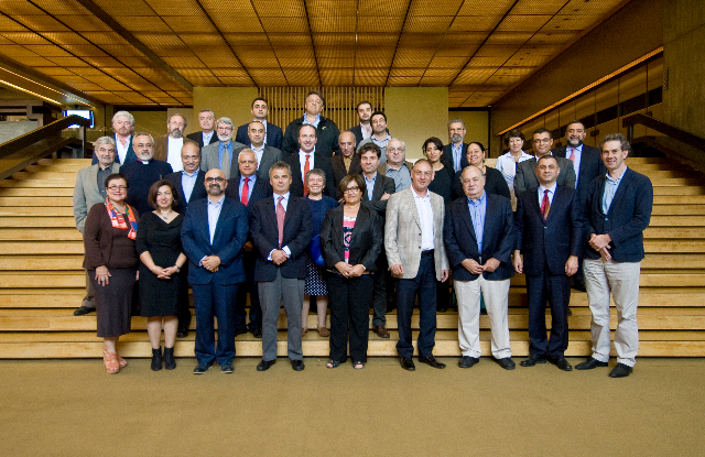 Tchilingirian Hratch_speaker_Gulbenkian_Foundation_Armenians_in_2115